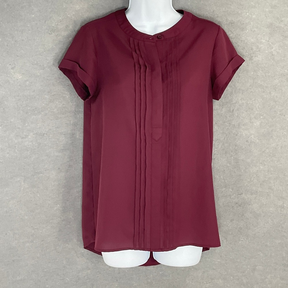 Simply Vera‎ Wang Top Womens XS Burgundy Pleated Short Sleeve Office Casual